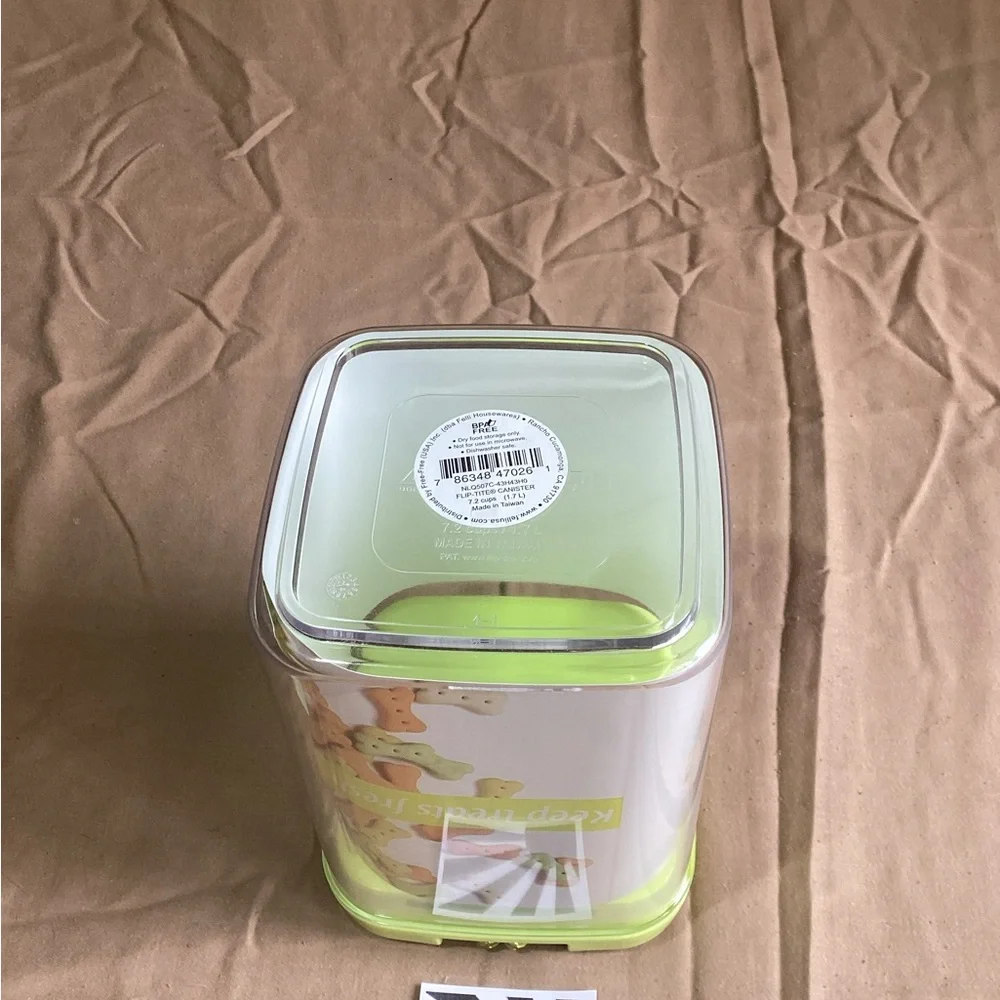 Felli Pet Storage Container